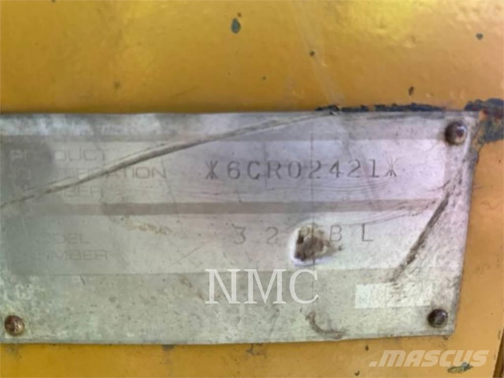 CAT 320BL Kāpurķēžu ekskavatori
