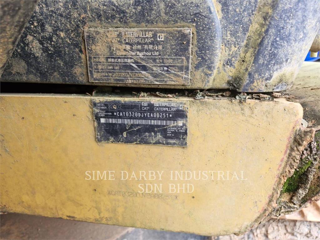 CAT 320D2 Kāpurķēžu ekskavatori