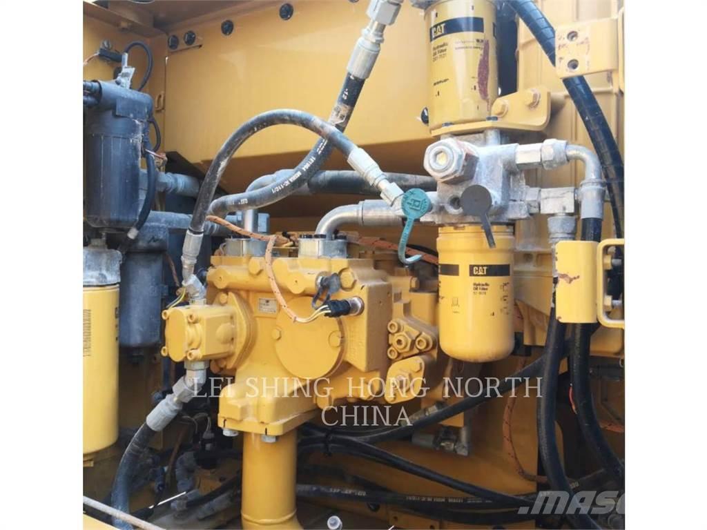 CAT 320D2 Kāpurķēžu ekskavatori