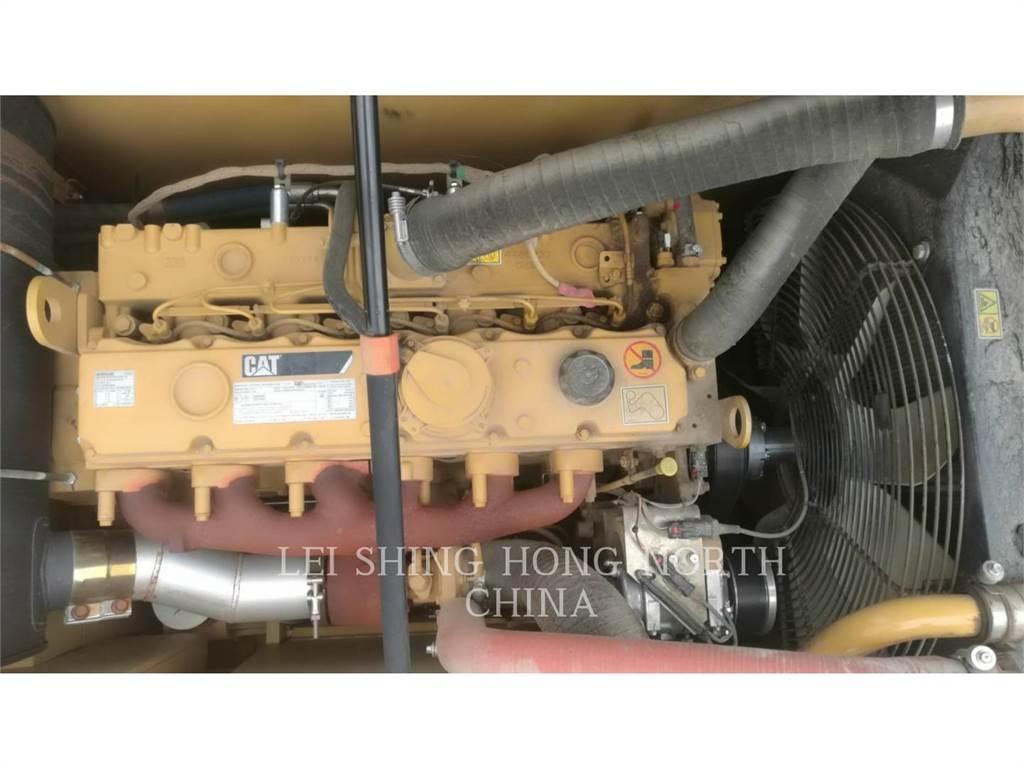 CAT 320D2 Kāpurķēžu ekskavatori