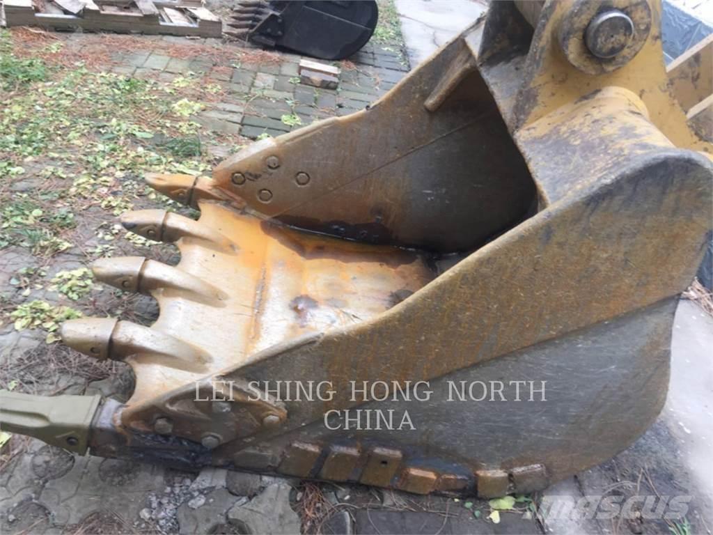 CAT 320D2GC Kāpurķēžu ekskavatori