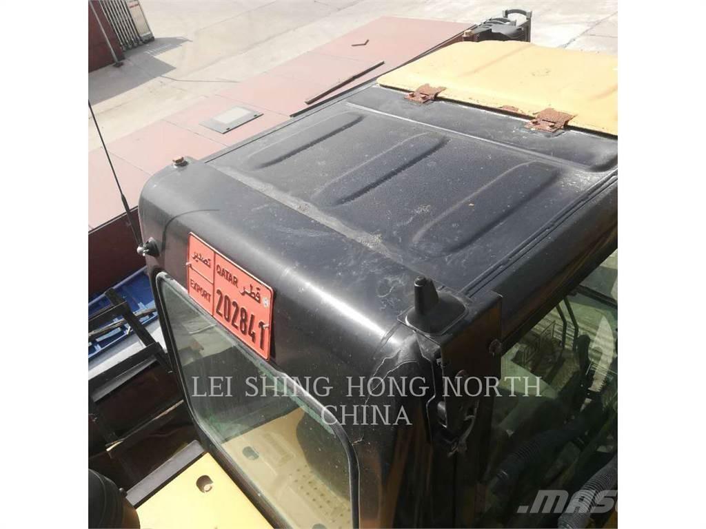 CAT 320D2L Kāpurķēžu ekskavatori