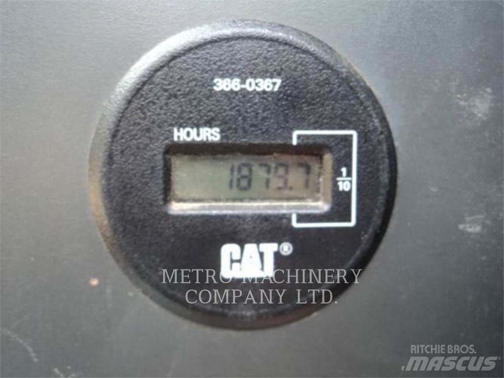 CAT 320DGC Kāpurķēžu ekskavatori