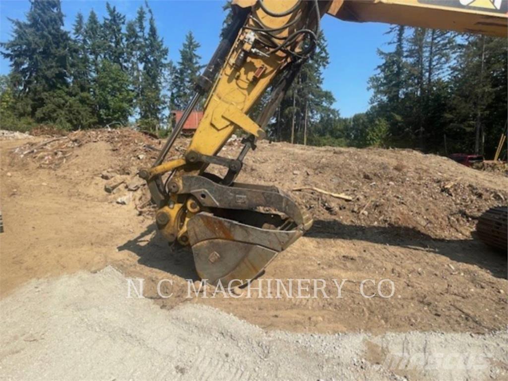 CAT 320E Kāpurķēžu ekskavatori
