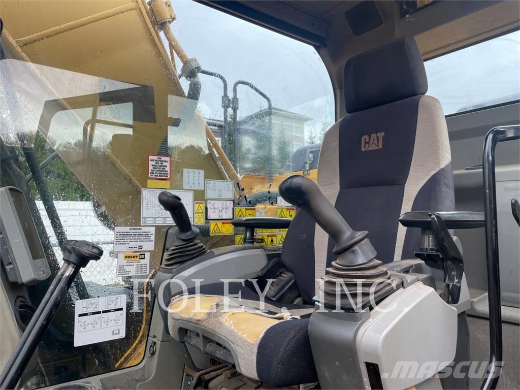 CAT 320EL Kāpurķēžu ekskavatori