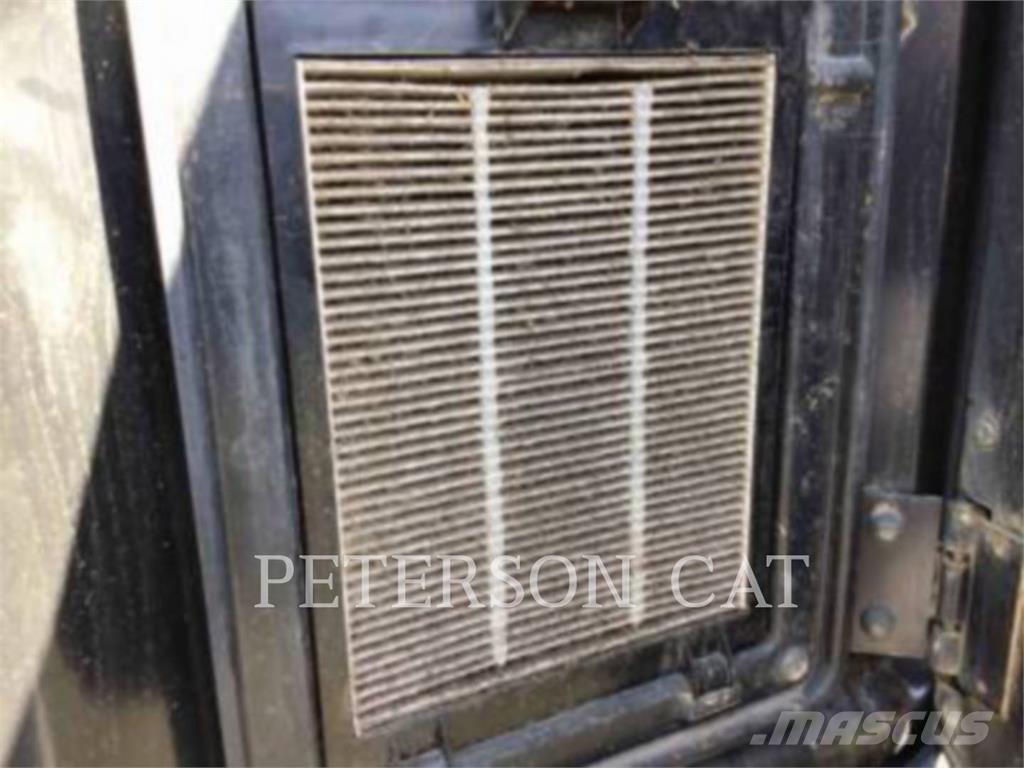 CAT 320F Kāpurķēžu ekskavatori