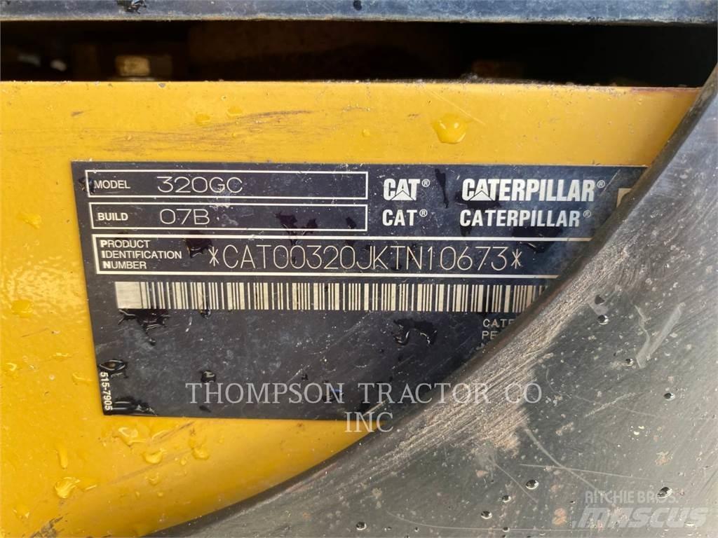 CAT 320GC Kāpurķēžu ekskavatori