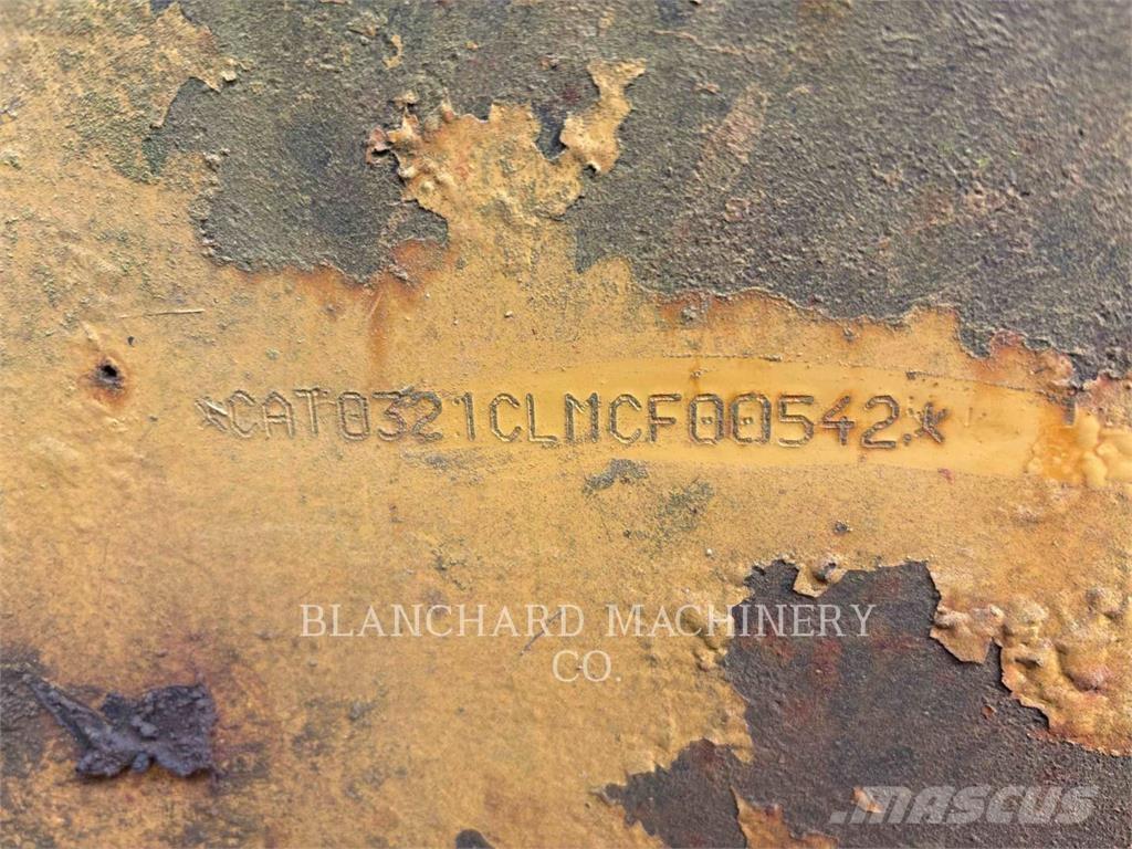 CAT 321CLCR Kāpurķēžu ekskavatori
