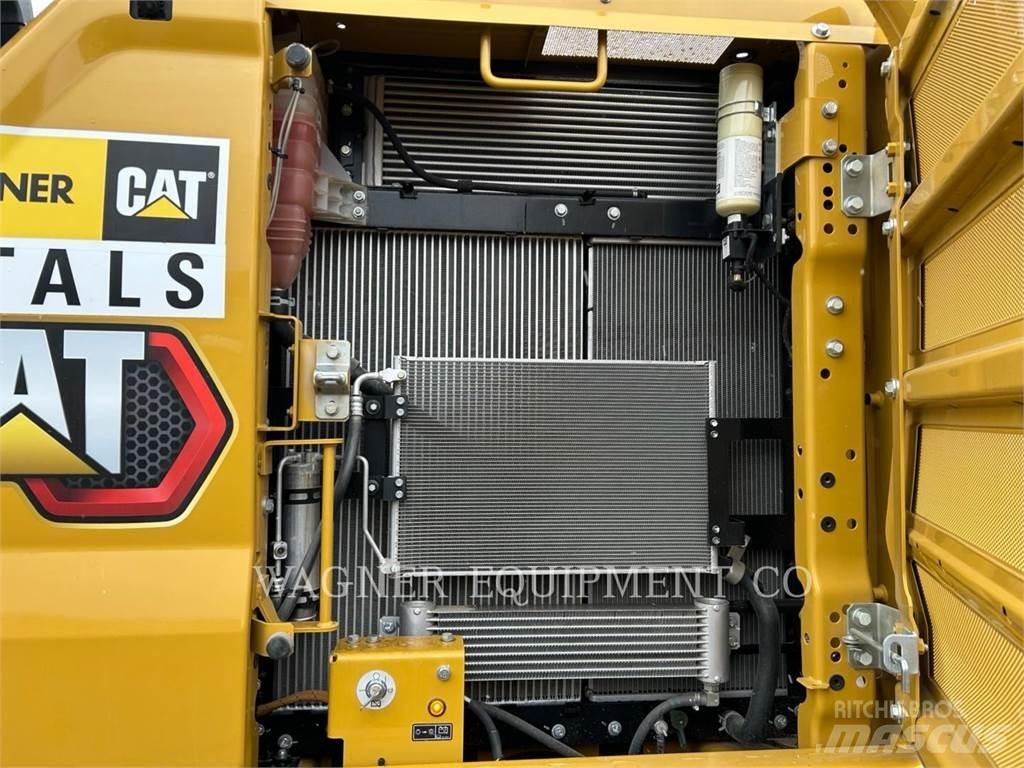 CAT 323 Kāpurķēžu ekskavatori