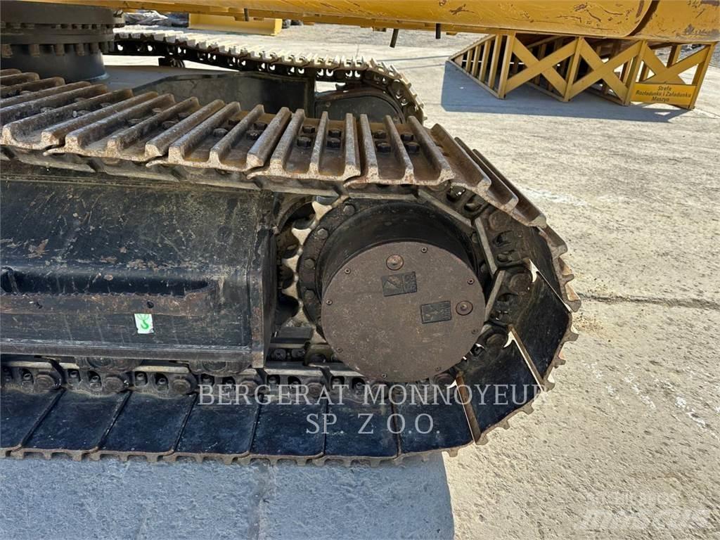 CAT 323 Kāpurķēžu ekskavatori