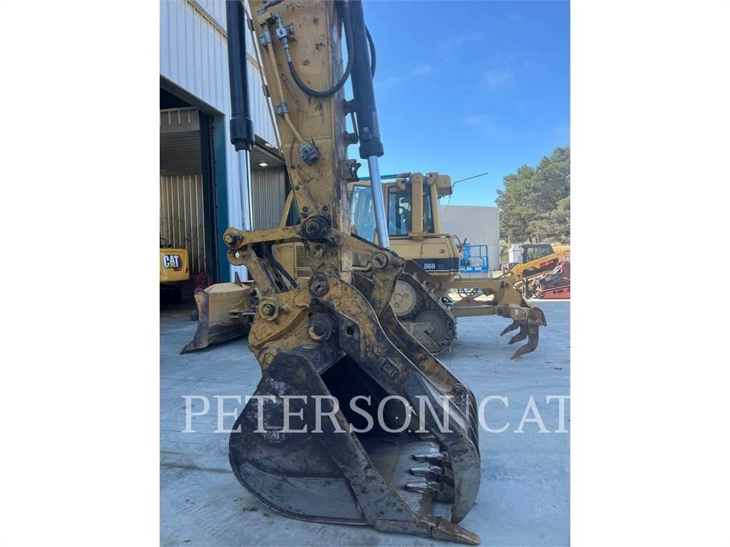 CAT 323 Kāpurķēžu ekskavatori