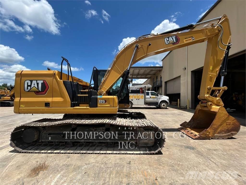CAT 323 Kāpurķēžu ekskavatori