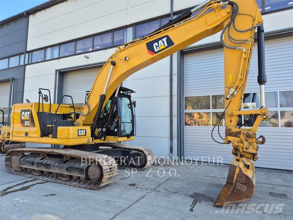 CAT 323 Kāpurķēžu ekskavatori