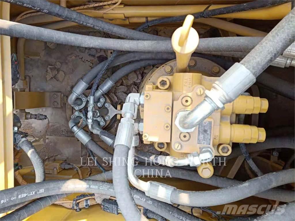 CAT 323-07 Kāpurķēžu ekskavatori