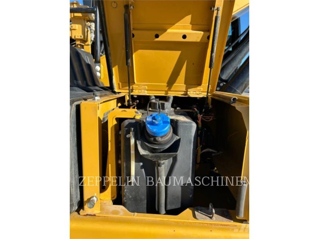 CAT 323-07B Kāpurķēžu ekskavatori