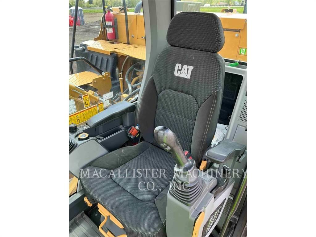 CAT 323 LR Kāpurķēžu ekskavatori