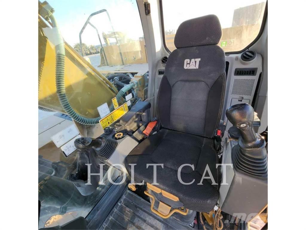 CAT 323 TC Kāpurķēžu ekskavatori