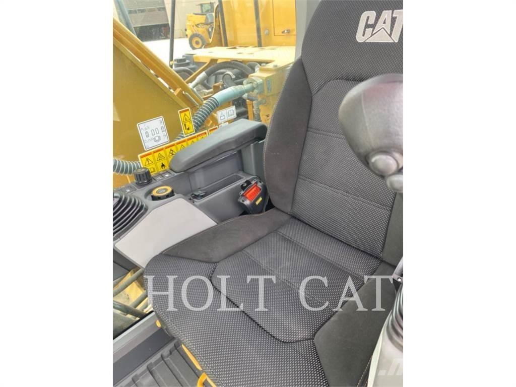 CAT 323 TC Kāpurķēžu ekskavatori