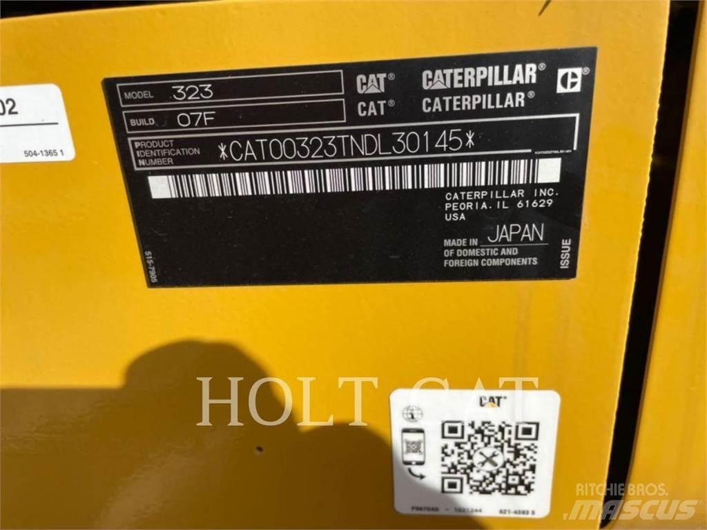 CAT 323 TC Kāpurķēžu ekskavatori
