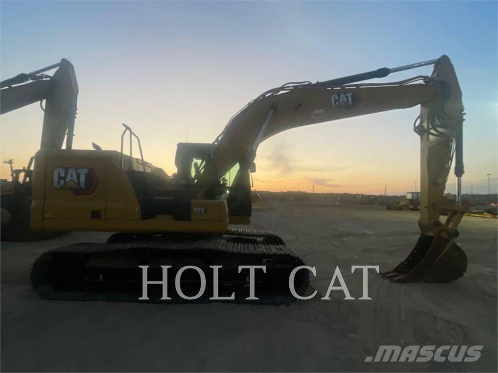 CAT 323 TC Kāpurķēžu ekskavatori