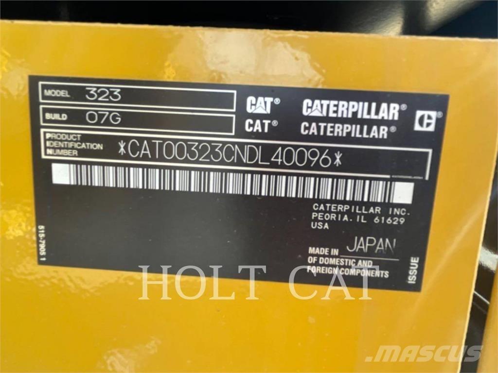 CAT 323 TC Kāpurķēžu ekskavatori