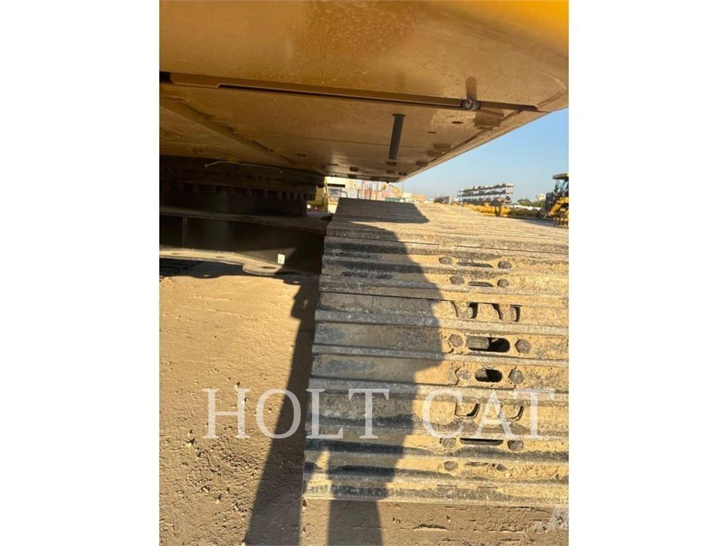 CAT 323 TC Iekrāvēji uz riteņiem