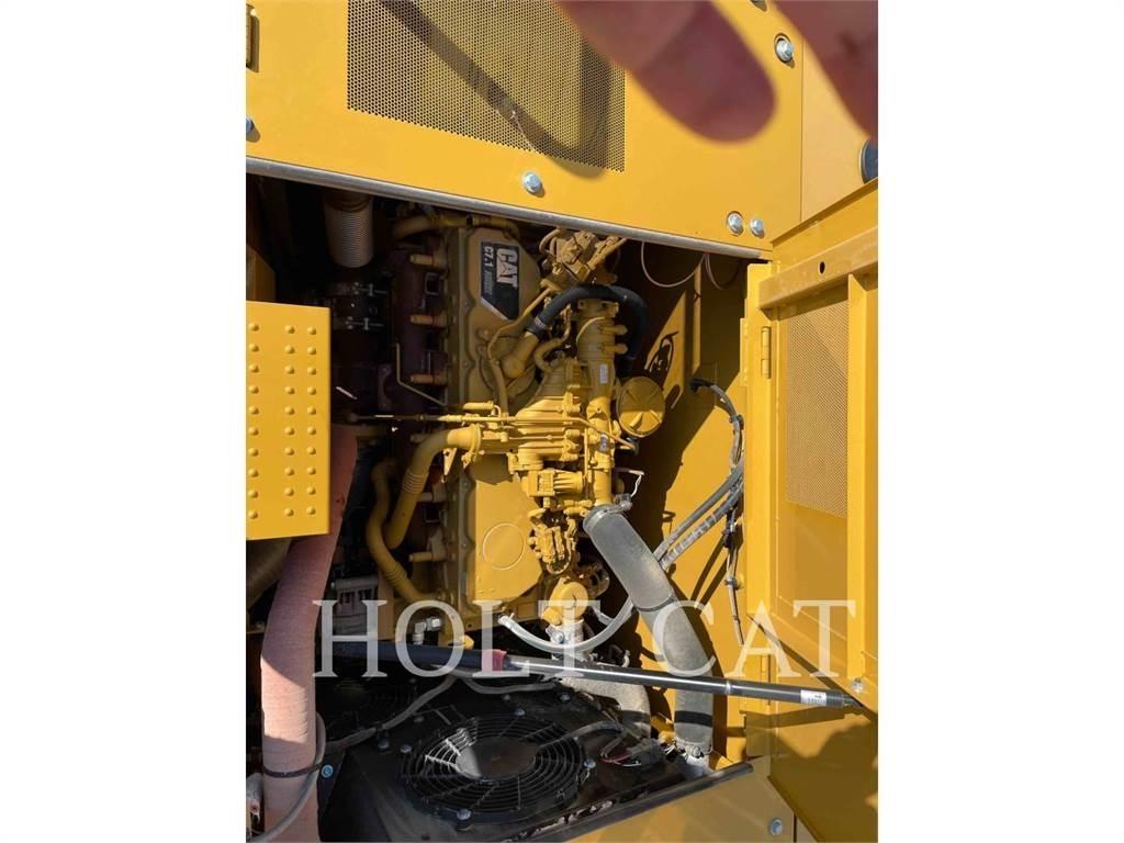 CAT 323 TC Kāpurķēžu ekskavatori