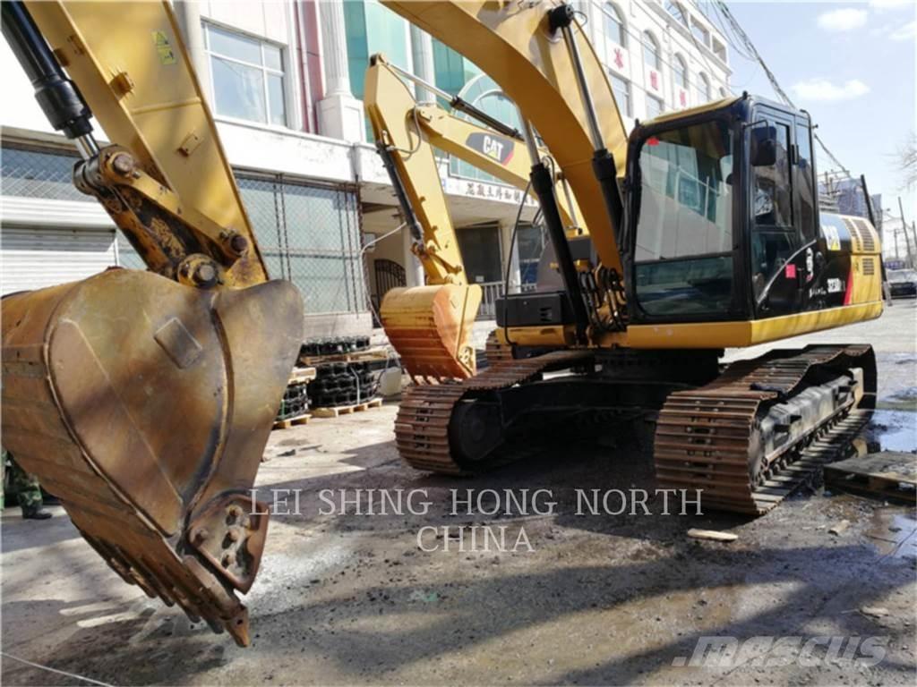 CAT 323D2L Kāpurķēžu ekskavatori