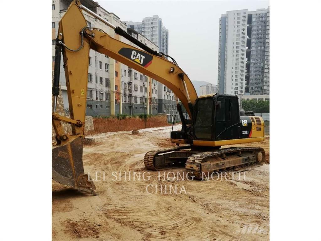 CAT 323D2L Kāpurķēžu ekskavatori