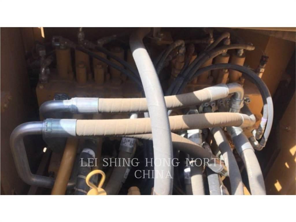 CAT 323D2L Kāpurķēžu ekskavatori