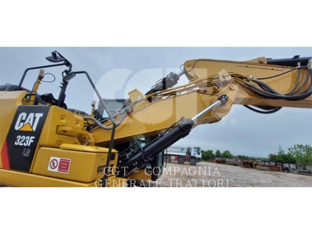 CAT 323F Kāpurķēžu ekskavatori
