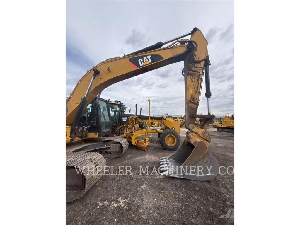 CAT 323F L CF Kāpurķēžu ekskavatori