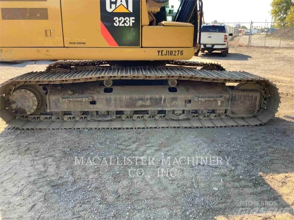 CAT 323FL Kāpurķēžu ekskavatori