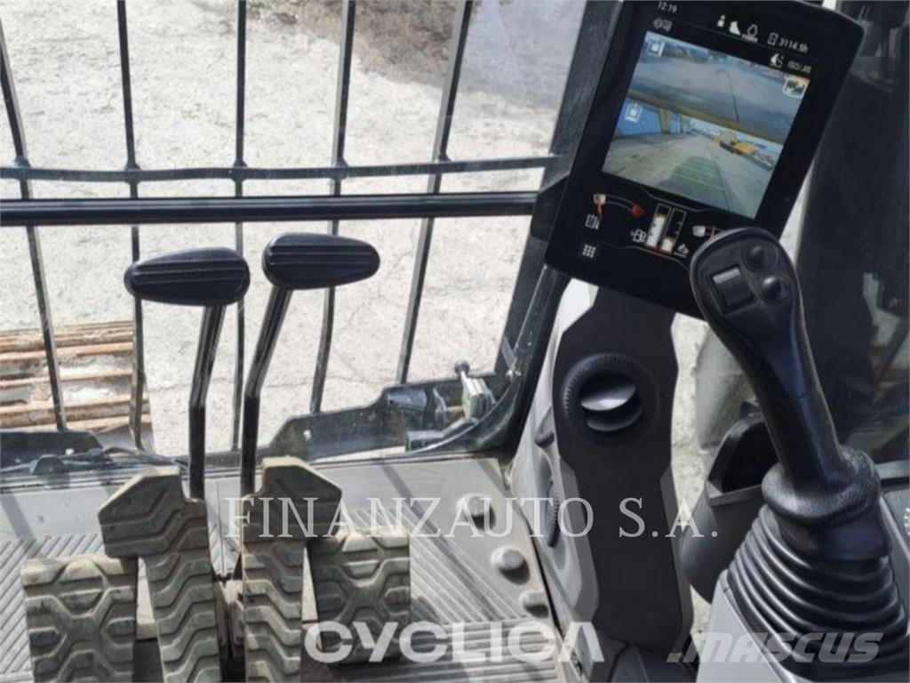 CAT 323L Kāpurķēžu ekskavatori