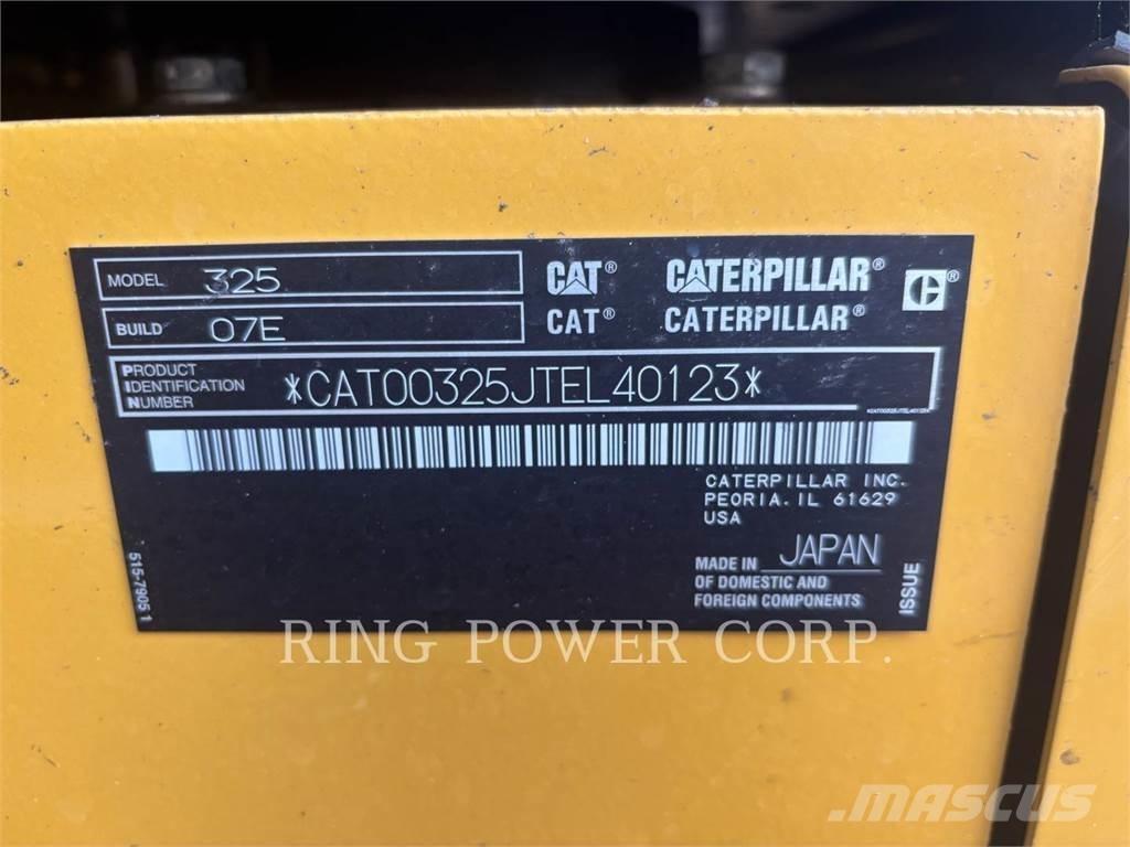 CAT 325 Kāpurķēžu ekskavatori