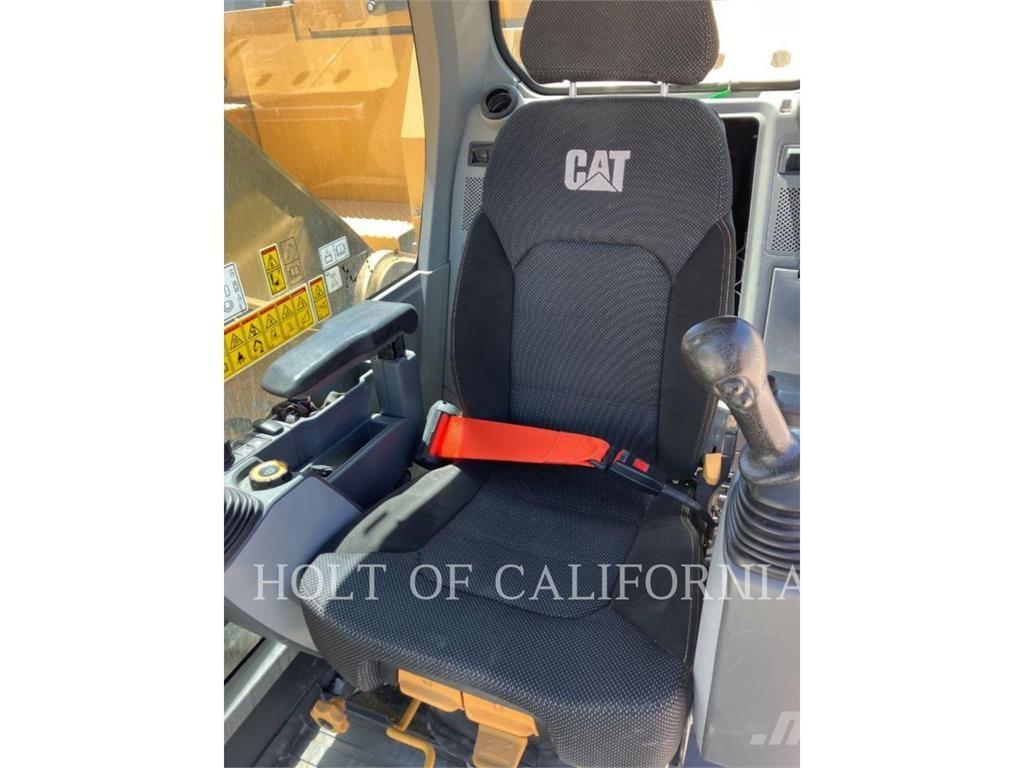 CAT 325 2D Kāpurķēžu ekskavatori