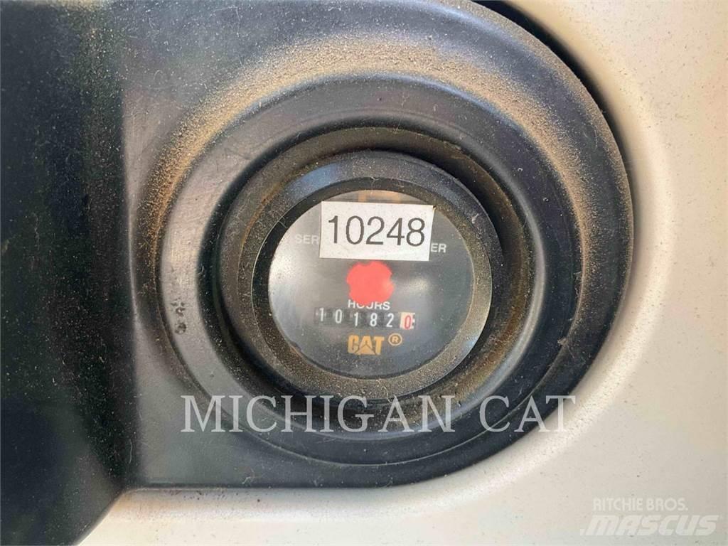 CAT 325CL Kāpurķēžu ekskavatori