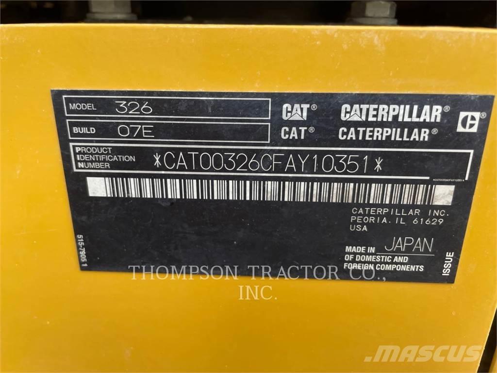 CAT 326 Kāpurķēžu ekskavatori
