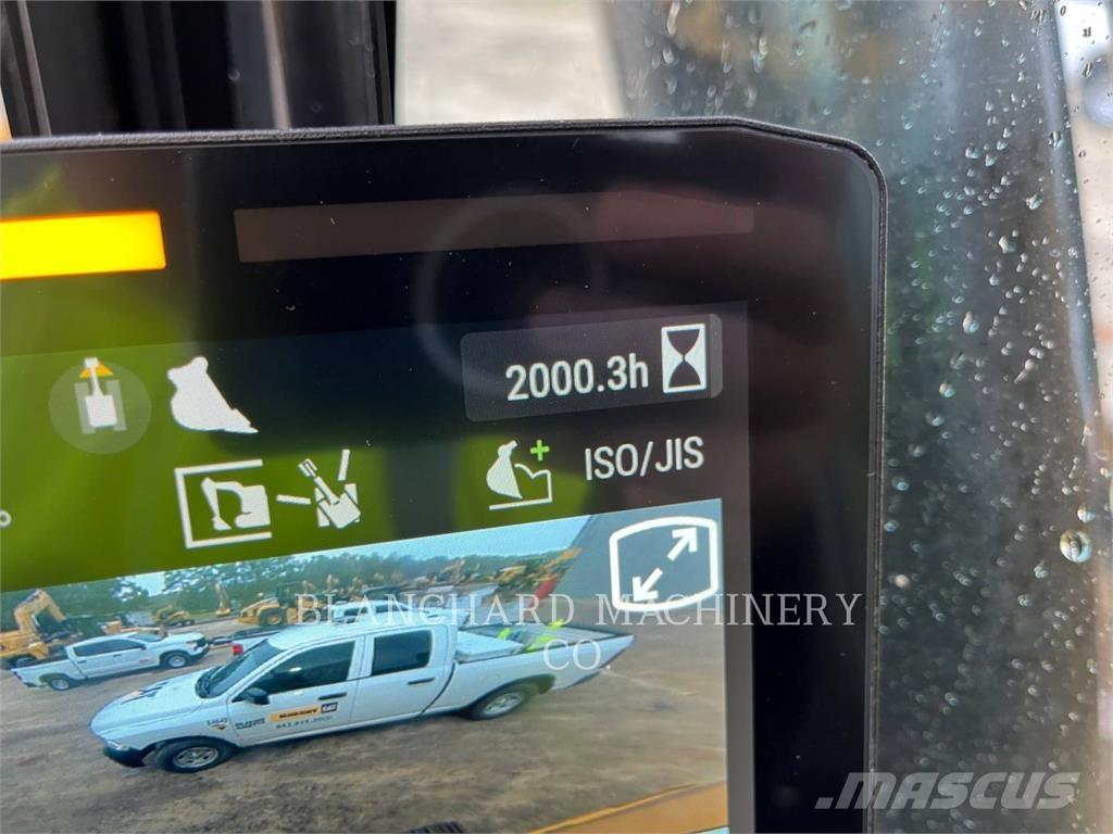 CAT 326 Kāpurķēžu ekskavatori