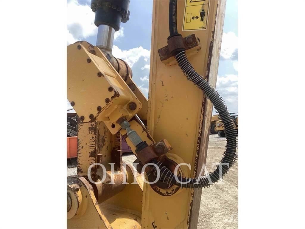 CAT 326 SLR Kāpurķēžu ekskavatori