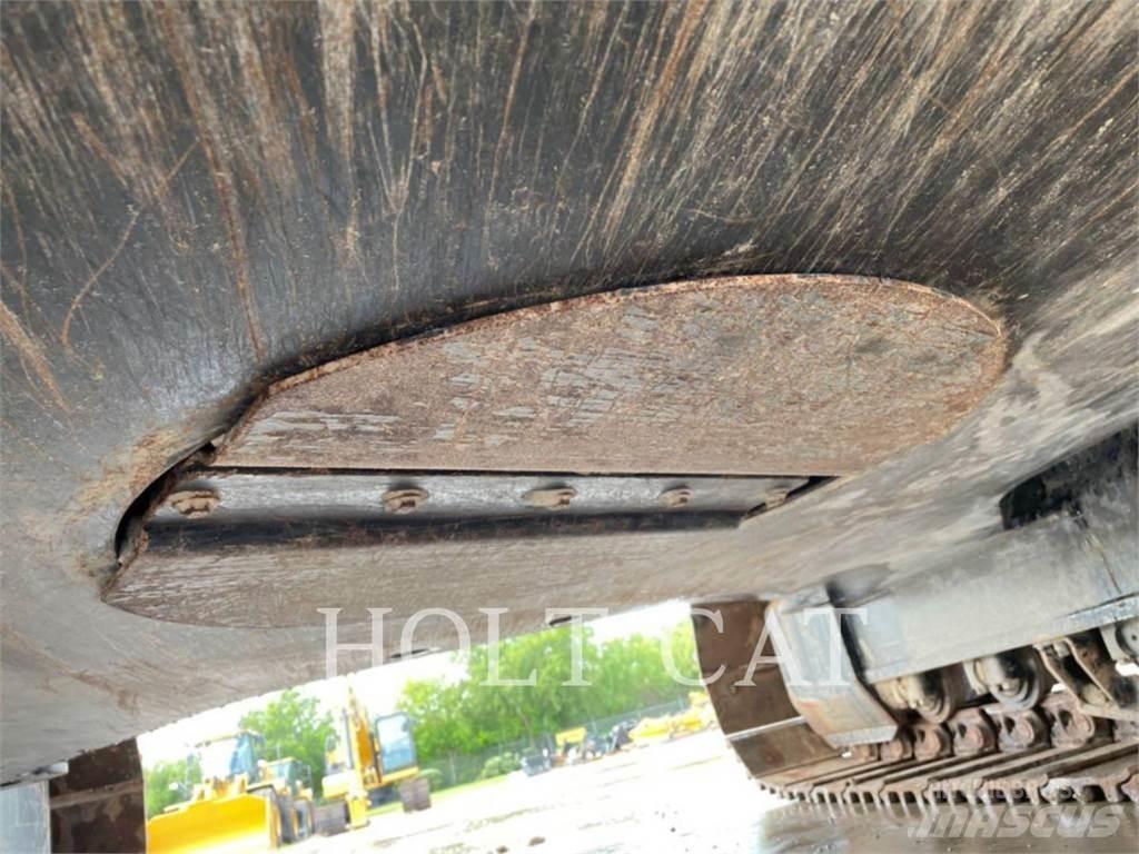 CAT 326 TC Kāpurķēžu ekskavatori