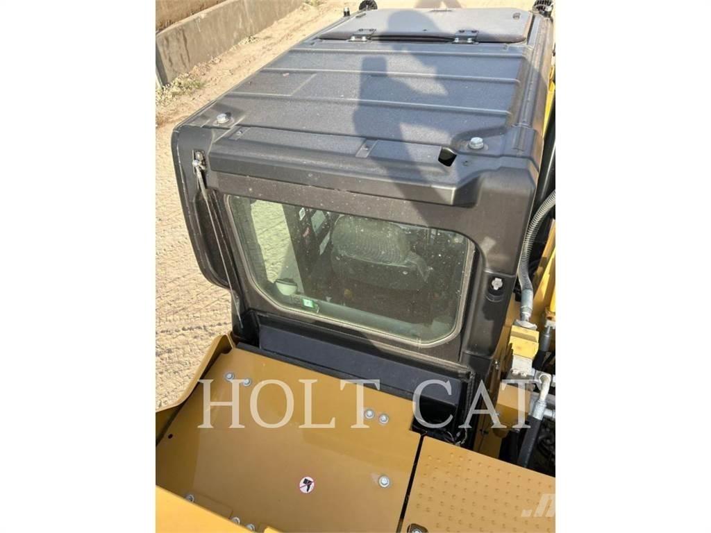 CAT 326 TC Kāpurķēžu ekskavatori