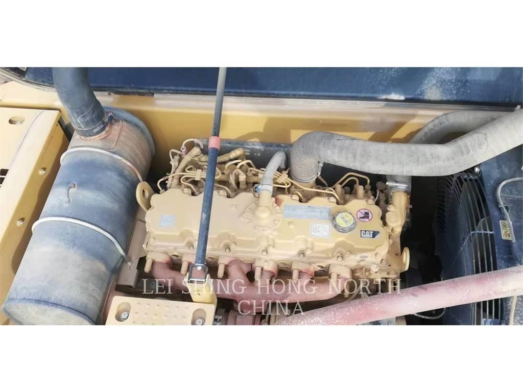 CAT 326D2L Kāpurķēžu ekskavatori