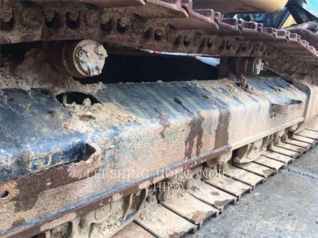 CAT 326D2L Kāpurķēžu ekskavatori
