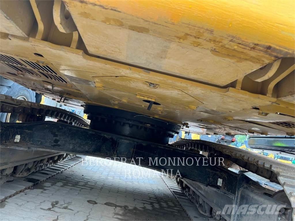 CAT 326FLN Kāpurķēžu ekskavatori
