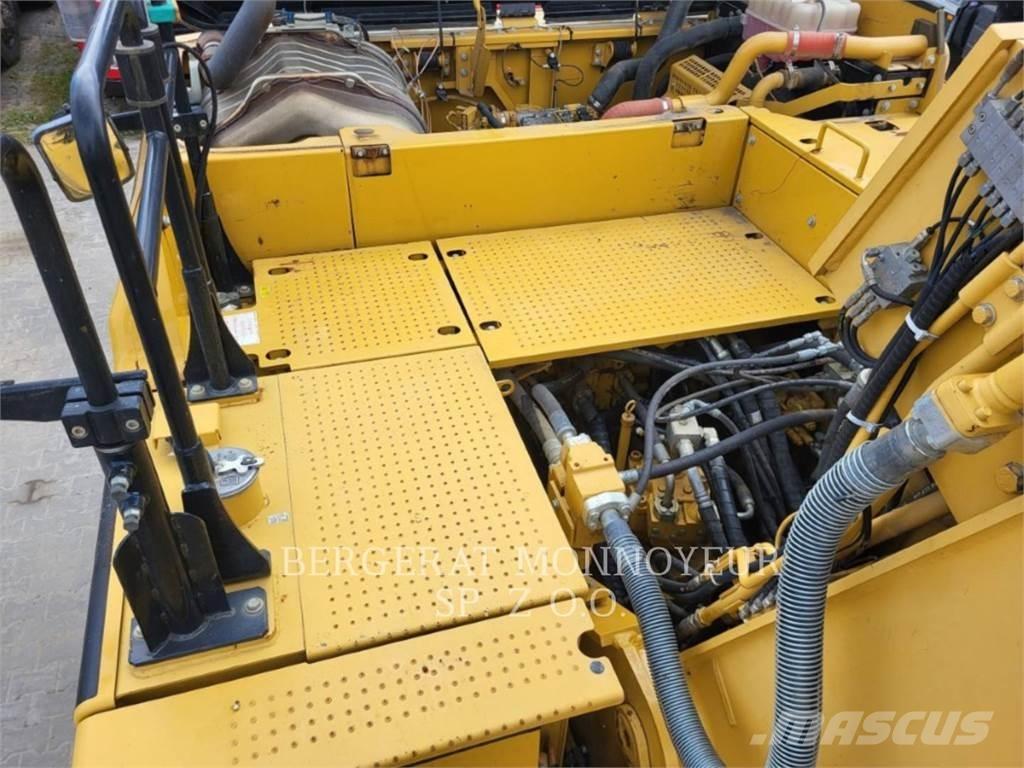 CAT 326FLN Kāpurķēžu ekskavatori