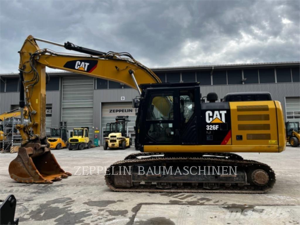 CAT 326FLN Kāpurķēžu ekskavatori
