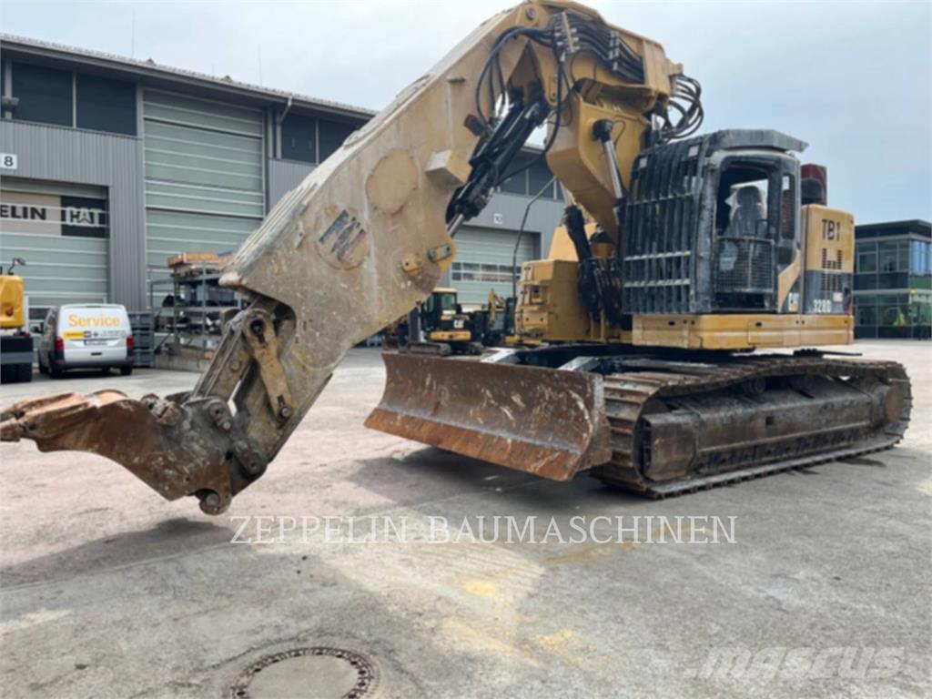 CAT 328DTUNNEL Kāpurķēžu ekskavatori