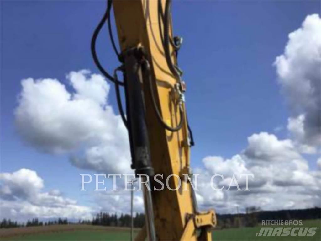 CAT 330 Kāpurķēžu ekskavatori