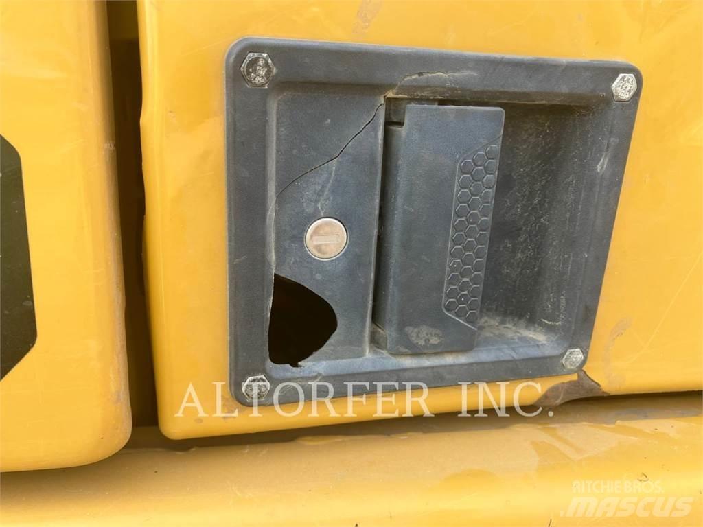 CAT 330-07 Kāpurķēžu ekskavatori